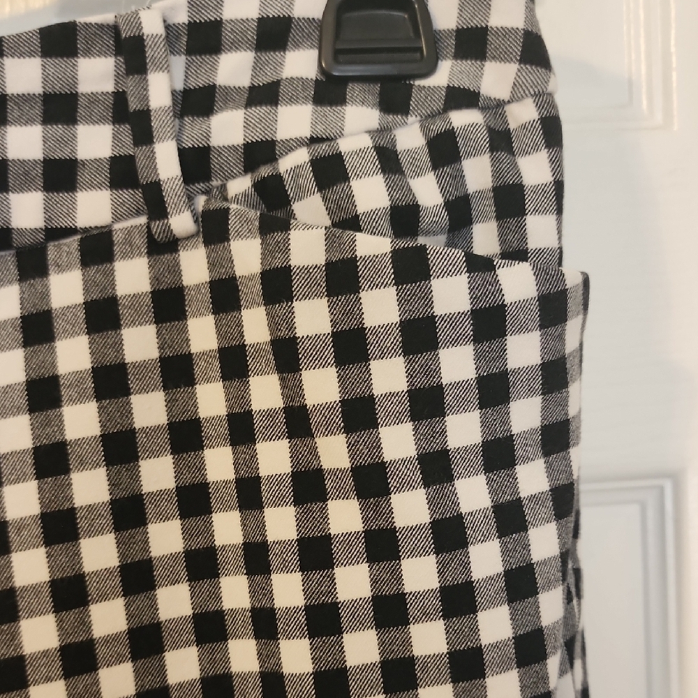 Talbots Black and White Checkered Cropped Pants - Picture 5 of 13